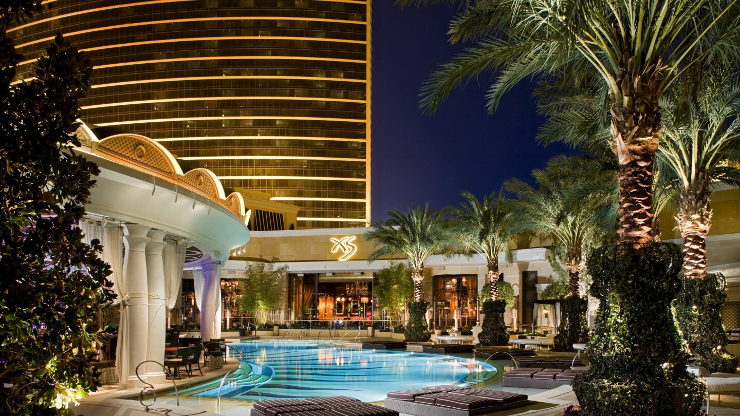 Luxury Hotels Las Vegas  Wynn Las Vegas & Encore Resort